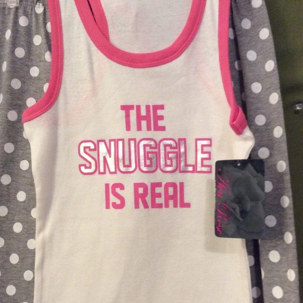 ON SALE NOW, BUNDLE FOR BIGGER SAVINGS NEW 2 Pc Ava Rose PJs Tank Pants Medium